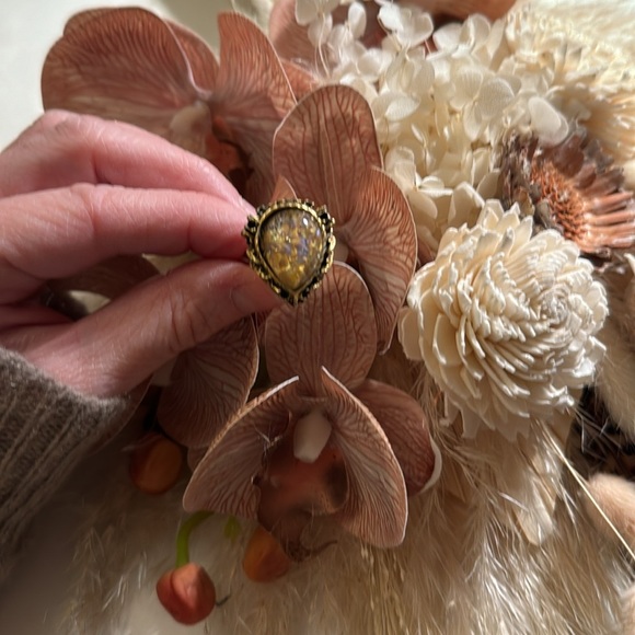 FREE PEOPLE adjustable tigers eye gold ring ✨ - Picture 2 of 4